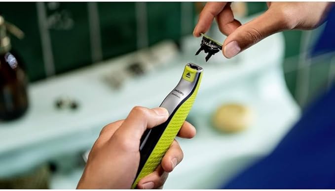 PHILIPS Shaver OneBlade 360 Face Hybrid Electric Beard Trimmer and Shaver with 5-in-1 Face Stubble CombQP2730 20 (QP2730/20)