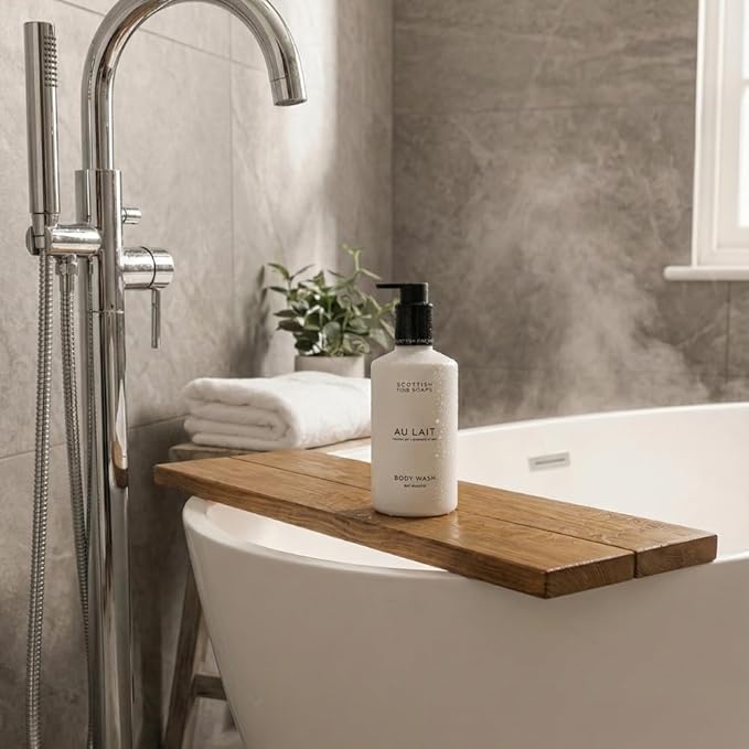 Scottish Fine Soaps Au Lait Body Wash Organic Oat and Chamomile Chocolate and Coconut Scent Vegan Formula 300ml
