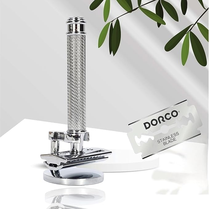 Double Edge Safety Razor Set With 20 Blades Stand Heavy Duty Kit for Men's Everyday Use and Smooth Close Shave (Silvery)