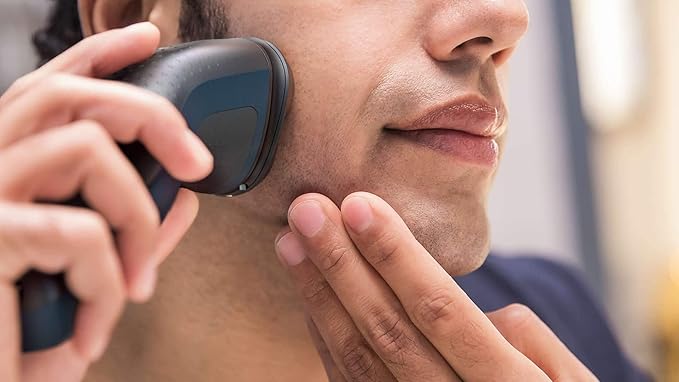 Philips Norelco Shaver Series 1000 Wet or Dry Electric Shaver ComfortCut Blades 3-Directional Flex Heads One-Touch Open 40 Minutes of Cordless Shaving from an 8-Hour Charge