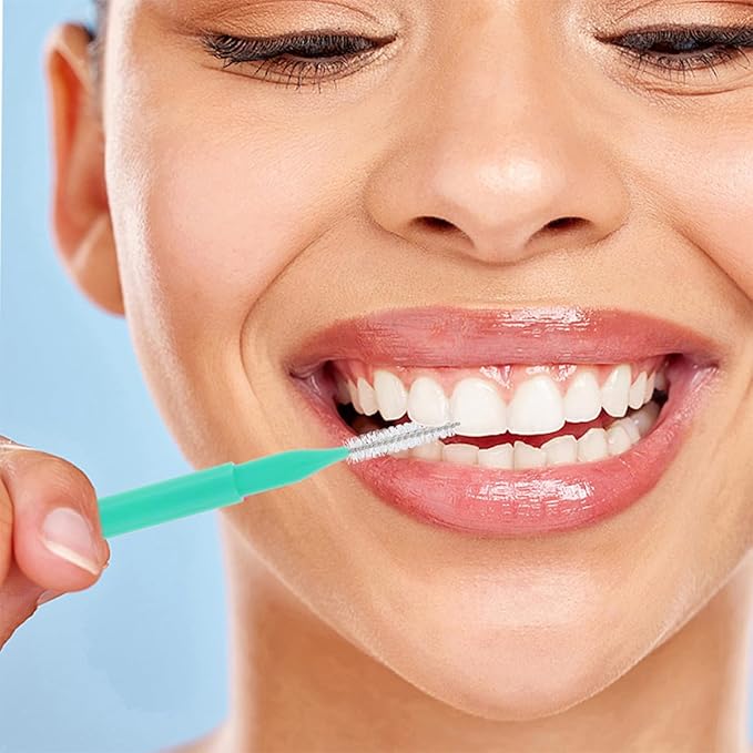 200pcs Green Interdental Brushes for Teeth Cleaning Plastic Gum Toothpick Brush Set with Angled Floss Sticks Portable Oral Cleaner for Travel and Orthodontic Use