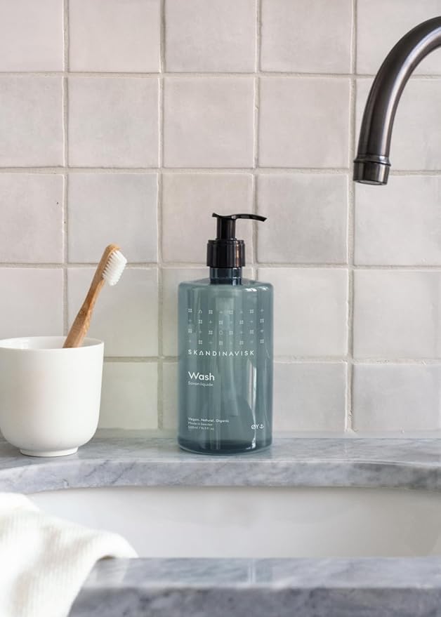Skandinavisk ØY ‘Island' Hand &amp Body Wash Scent notes: Crabapple and dog rose water mosses and green leaves 16.91 fl. oz.