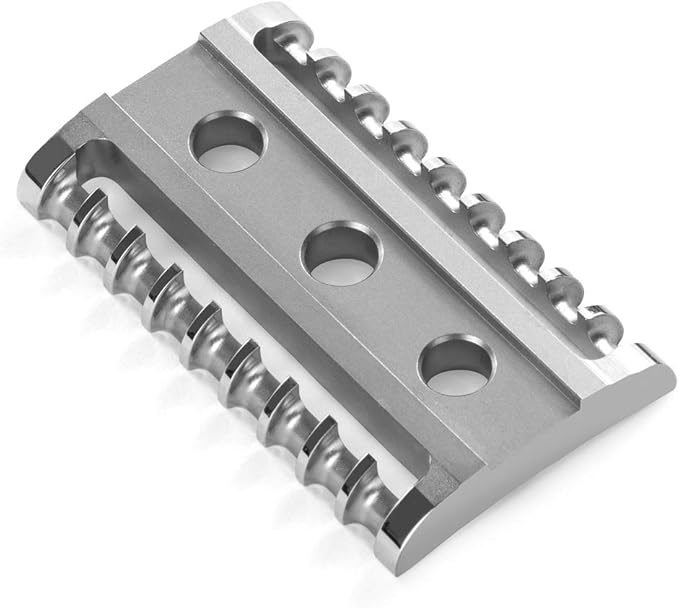 MÜHLE TRADITIONAL Grande Stainless Steel Safety Razor (Open Comb)