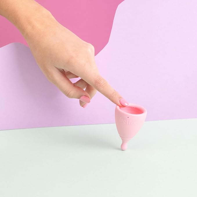 Hello Period Average Cervix Menstrual Cup | Award Winning Reusable Period Cup Soft Flexible Alternative to Pads &amp Tampons Sustainable Feminine Hygiene Leak Proof | Holds 29.5ml 45mm D 64mm L (La