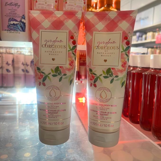Bath &amp Body Works GINGHAM GORGEOUS Moisturizing Body Wash 2-piece Gift Set with a Red Bow for Holiday - 10 fl oz each