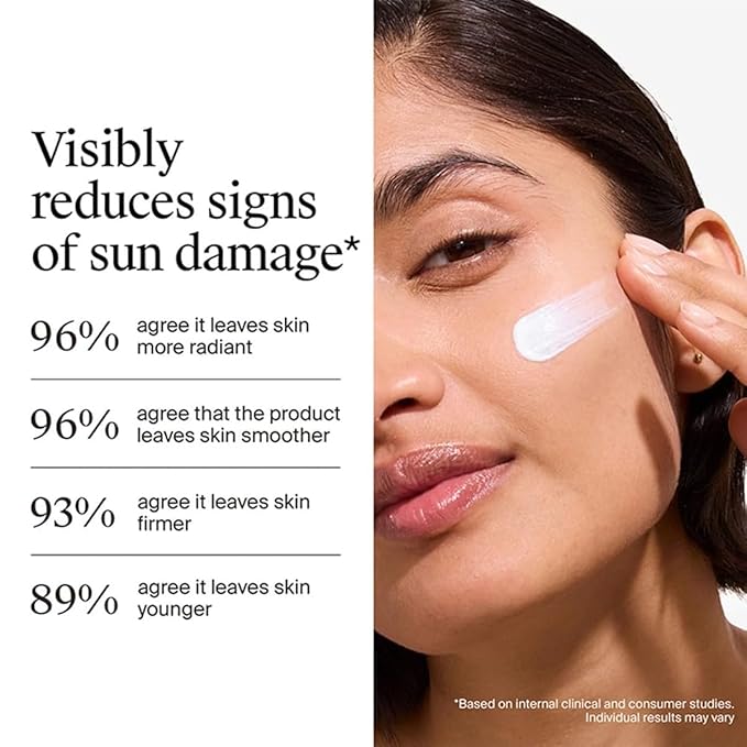 FT NTG.. Ultra-Sheer Age Shield Fluid Sunscreen SPF 50+ PA++++ Reduces Dark Spots No White Cast Lightweight 40gm