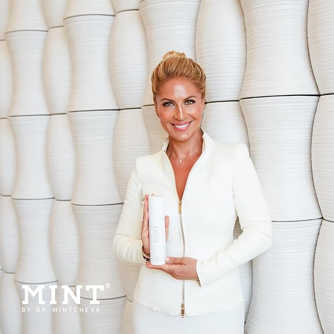 Mint PARO+ mouthwash - Innovative Formula - Care for Teeth and Gums - Against periodontal Disease Gum Irritation Bleeding Gums - by Dr. Mintcheva