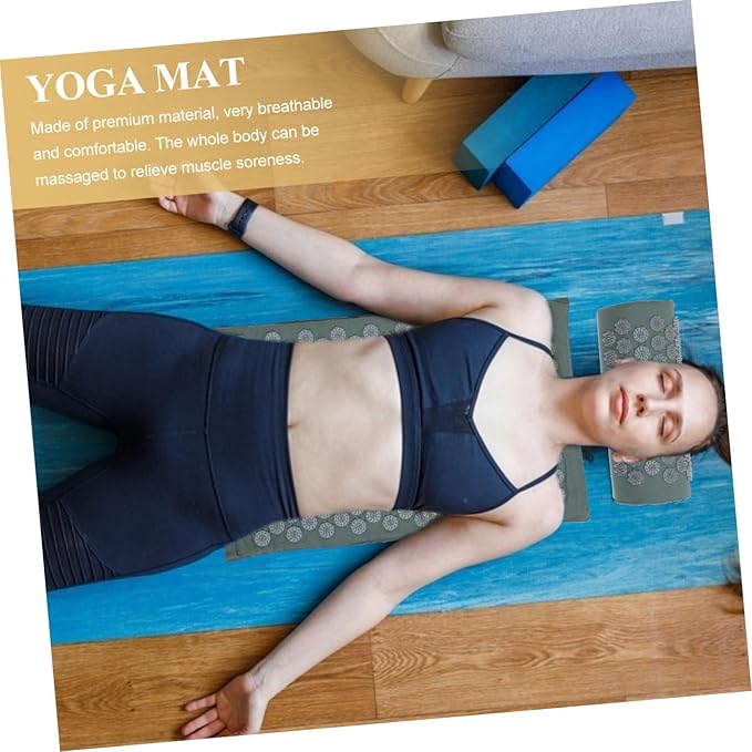 Acupressure Massage Mat and Practical Massage Pillow Set with Bag Washable Yoga Mat for Relief and Full Body Relaxation Grey – Suitable for Home Wellness and Muscle Therapy