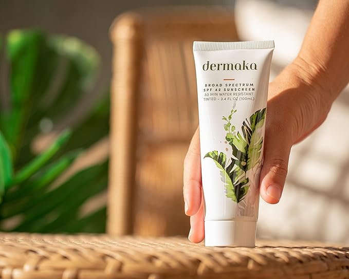 Dermaka Lightly Tinted Mineral Sunscreen SPF 42 – Anti-Aging Face Moisturizer with Zinc Oxide &amp Aloe Vera – Water Resistant Non-Greasy &amp Reef Safe for Sensitive Skin – 3.4 oz