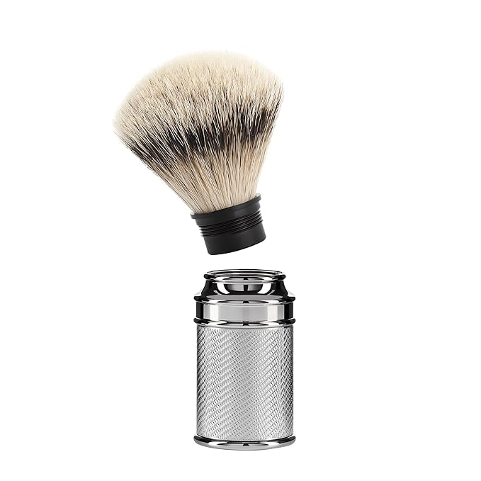 MÜHLE Chrome Silvertip Badger Safety Razor (Closed Comb) Shaving Set - Perfect for Every Day Use Barbershop Quality Close Smooth Shave