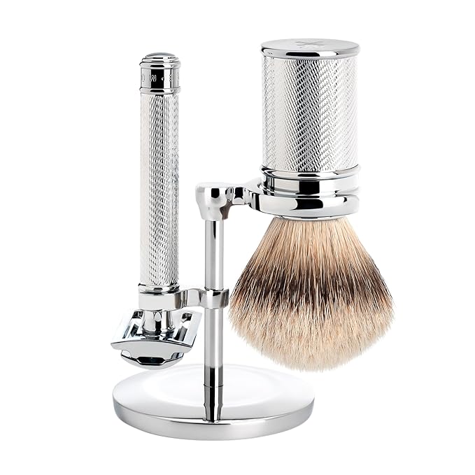 MÜHLE Chrome Silvertip Badger Safety Razor (Closed Comb) Shaving Set - Perfect for Every Day Use Barbershop Quality Close Smooth Shave