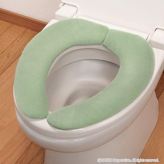 Adsorption toilet seat cover with deodorant function (green)