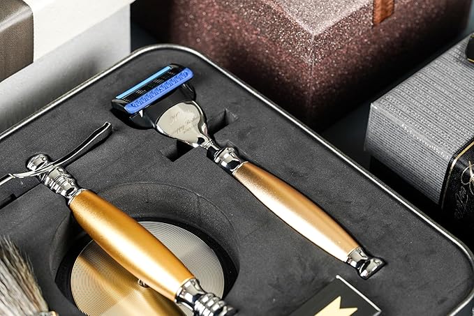 FREED Customized gifts Engraving Luxury Men's 5-Blade Razor set Aluminum Alloy Material incloud 4 Bladesrazor standrazor brushIt's the best gift for men (Gold)