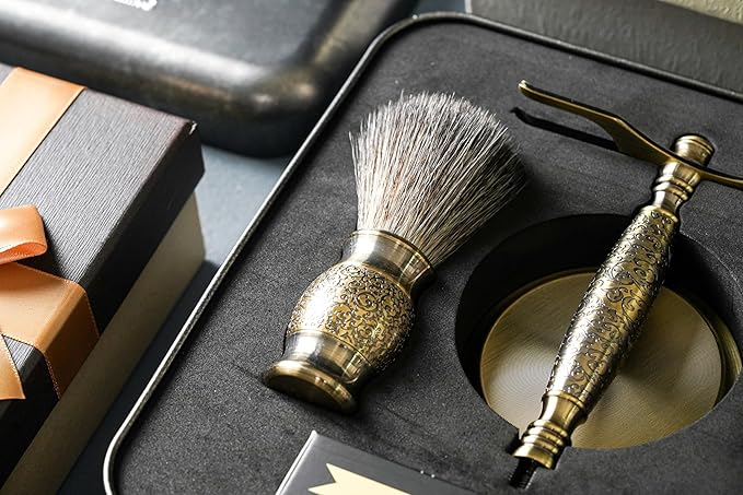 FREED Customized gifts Engraving Luxury Men's 5-Blade Razor set Aluminum Alloy Material incloud 4 Bladesrazor standrazor brushIt's the best gift for men (Bronze)
