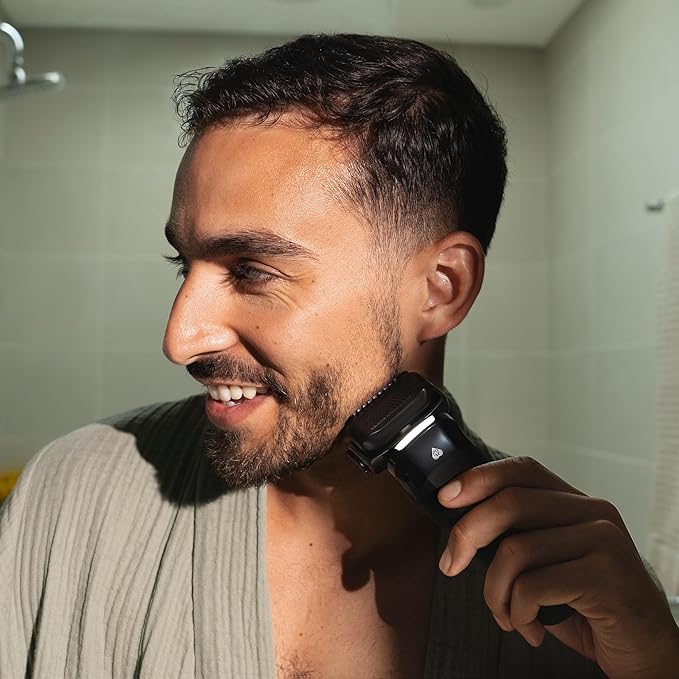 MANSCAPED® The Chairman™ PRO &amp The Lawn Mower® 5.0 Ultra - Men's Face Shaver with Two SkinSafe® Blades Four-Blade Foil &amp Stubble Trimmer &amp Dual-Head Groin &amp Body Hair Trimmer with Toi