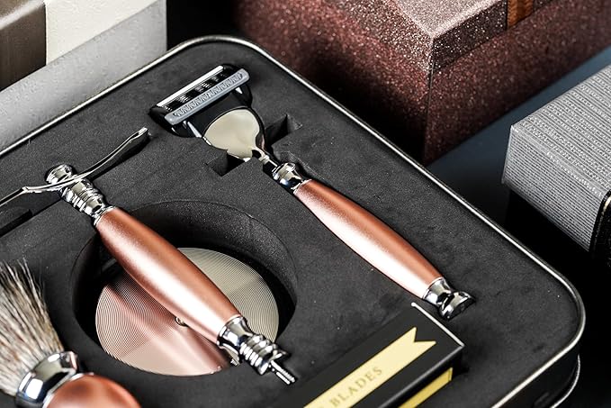 FREED Customized gifts Engraving Luxury Men's 5-Blade Razor set Aluminum Alloy Material incloud 4 Bladesrazor standrazor brushIt's the best gift for men (Champagne gold)