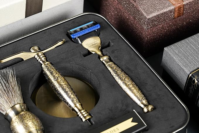 FREED Customized gifts Engraving Luxury Men's 5-Blade Razor set Aluminum Alloy Material incloud 4 Bladesrazor standrazor brushIt's the best gift for men (Bronze)