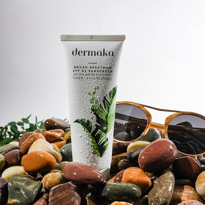 Dermaka Lightly Tinted Mineral Sunscreen SPF 42 – Anti-Aging Face Moisturizer with Zinc Oxide &amp Aloe Vera – Water Resistant Non-Greasy &amp Reef Safe for Sensitive Skin – 3.4 oz