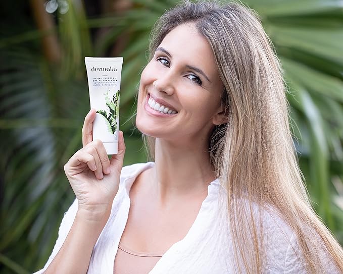 Dermaka Lightly Tinted Mineral Sunscreen SPF 42 – Anti-Aging Face Moisturizer with Zinc Oxide &amp Aloe Vera – Water Resistant Non-Greasy &amp Reef Safe for Sensitive Skin – 3.4 oz