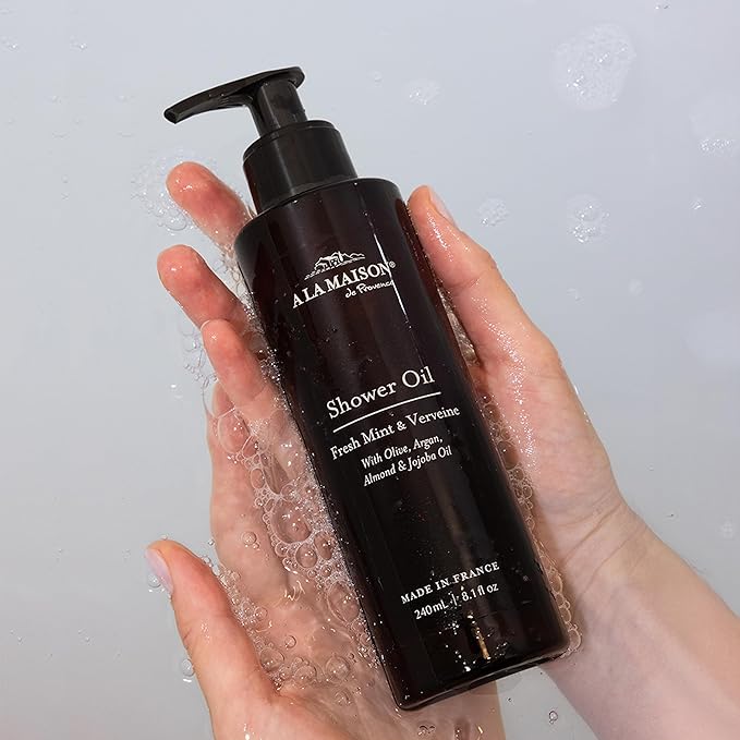 A LA MAISON Cleansing Shower Oil – Jasmine &amp Santal