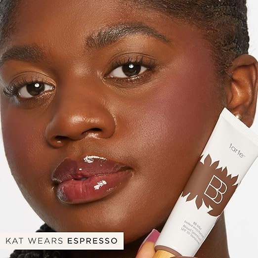tarte BB blur tinted moisturizer Broad Spectrum SPF 30 – Medium Buildable Coverage with Natural Lightweight Matte Finish Vegan &amp Cruelty Free